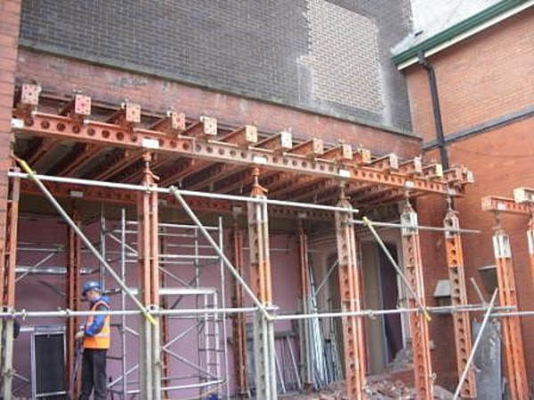 propping-work-manchester-web-%28page-picture-large%29.jpg